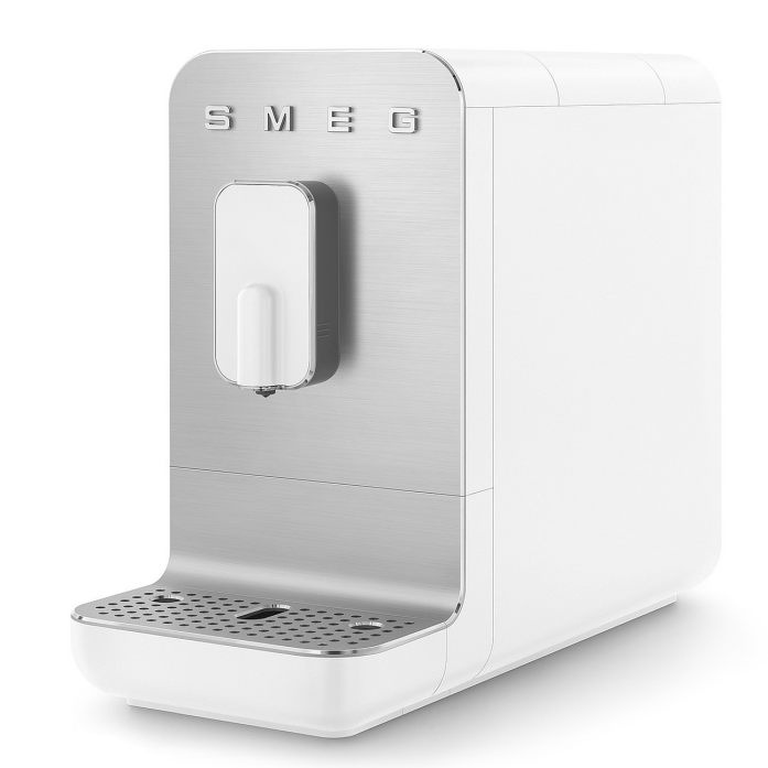 Кофемашина Smeg BCC01WHMEU в магазине «На диване» в Москве  — Выгодная цена