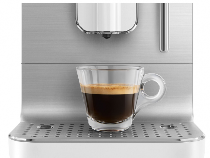 Кофемашина Smeg BCC12WHMEU в магазине «На диване» в Москве  — Выгодная цена