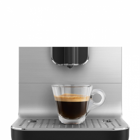 Кофемашина Smeg BCC01BLMEU в магазине «На диване» в Москве  — Выгодная цена