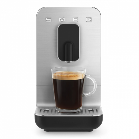 Кофемашина Smeg BCC01BLMEU в магазине «На диване» в Москве  — Выгодная цена